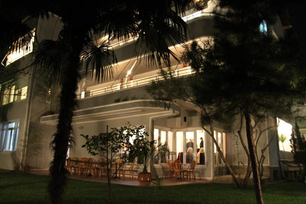 Hotel De Paris Tirana Kültér fotó