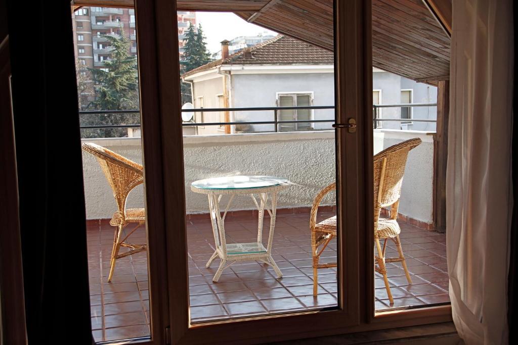 Hotel De Paris Tirana Kültér fotó