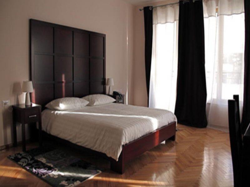 Hotel De Paris Tirana Kültér fotó