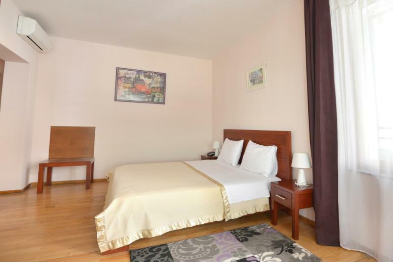 Hotel De Paris Tirana Kültér fotó